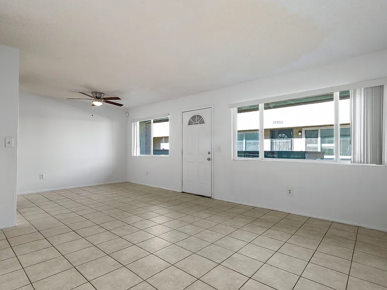 5-web-or-mls-2688 N 43rd Ave 29D--2_10012025