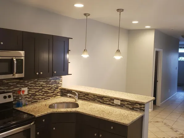 1612 Edgley St, Philadelphia, PA 19121