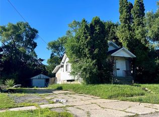 2429 Brown St, Flint, MI 48503