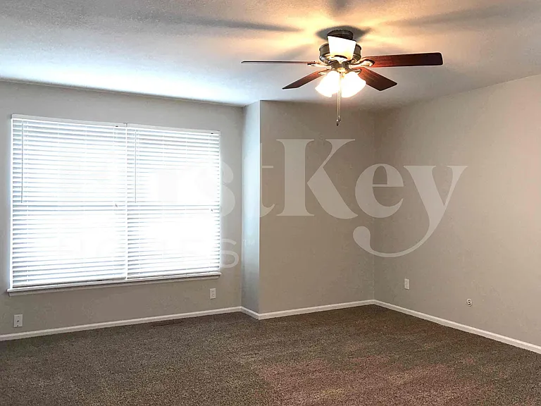 14805 S Wyandotte Dr — Photo 14