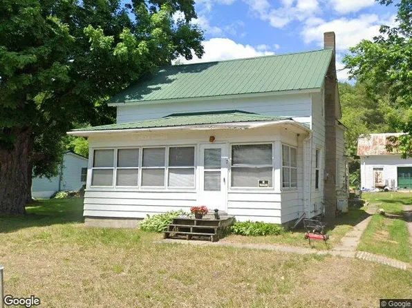 7 Willard Rd, Massena, NY 13662