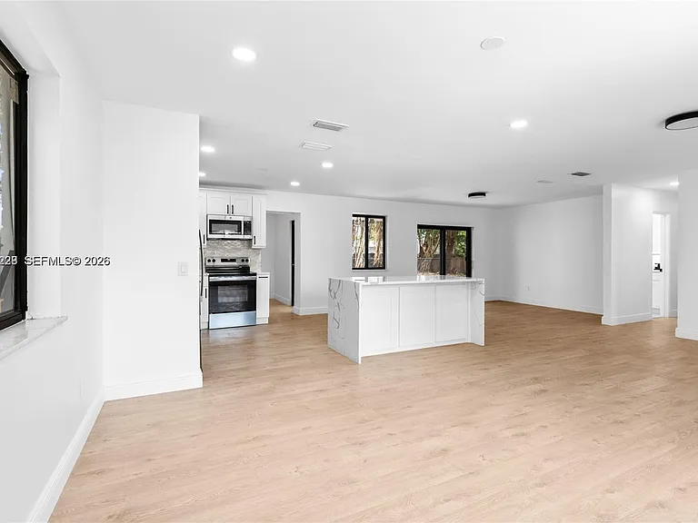 14171 SW 37th Ct — Photo 9