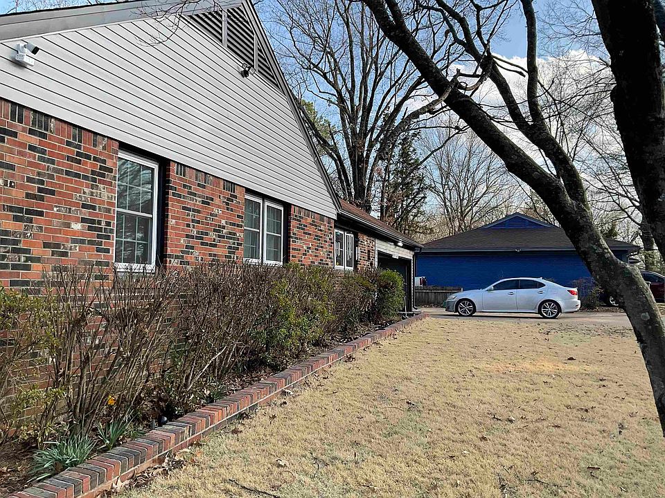 2nd image of 2940 Bannockburn Rd
