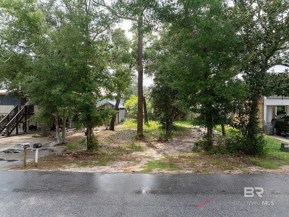 1st image of Armadillo Ave #570