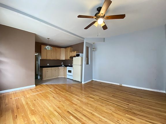 3rd image of 20-76 29th St #1A