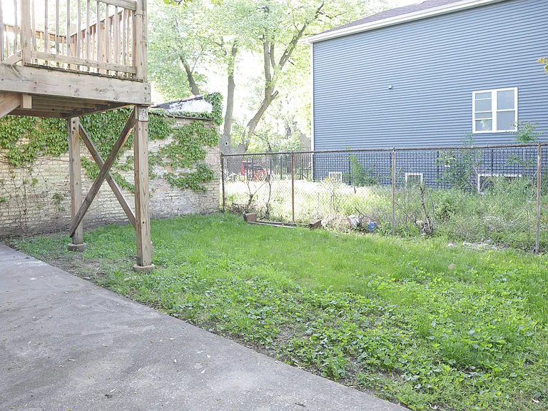 738 E Marquette Rd #1 — Photo 14