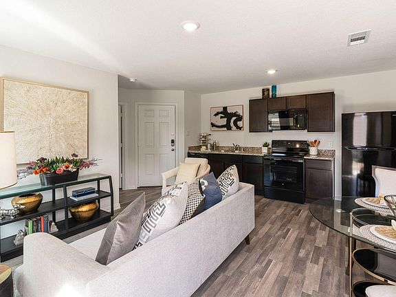 4th image of 33 W 8th St #33a & 35b