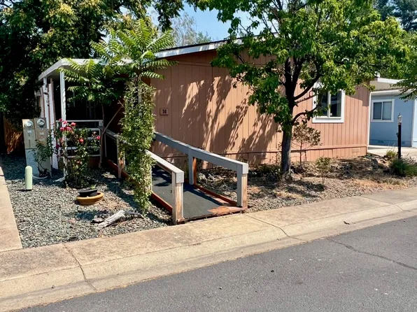 93 Northridge Ter Space 30, Medford, OR 97501