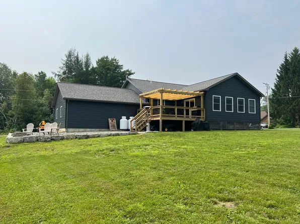 4 Holly Lane, Cornville, ME 04976