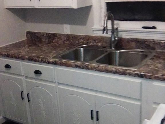 3rd image of 658 E Eufaula St #658