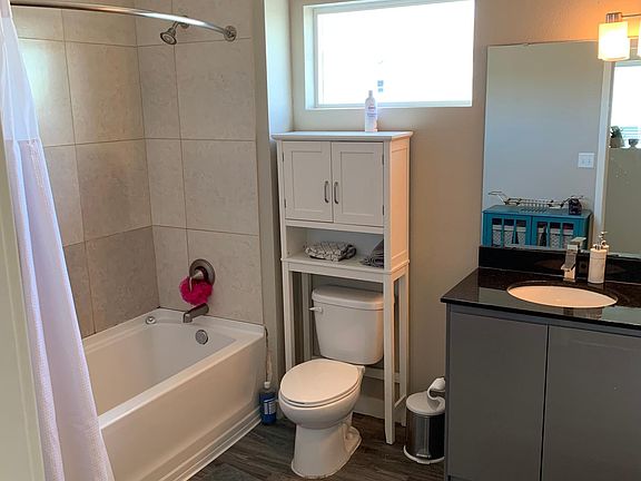 4th image of 1079 Park St APT 202