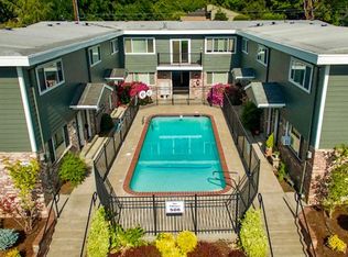 586 2nd St #16, Lake Oswego, OR 97034
