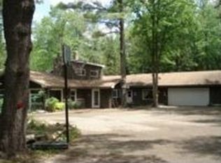 W11078 Riverside Rd, Marion, WI 54950