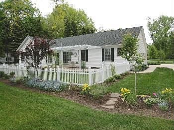 3rd image of 33298 Electric Blvd
