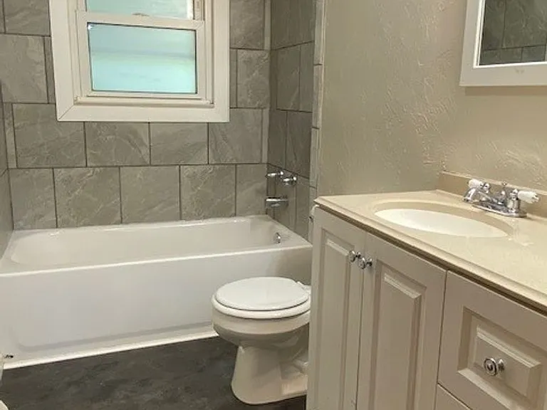 214 Cheryl Dr — Photo 2