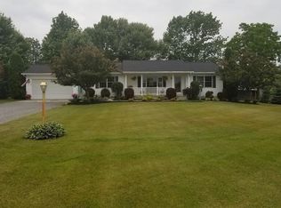 6708 Utley Rd, Akron, NY 14001