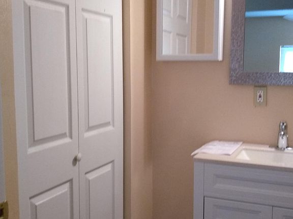 4th image of 1409 Abigail Dr