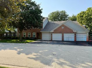 1602 Hadley Ct #D2, Wheeling, IL 60090