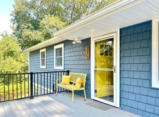 215 Yetter Rd, Groton, CT 06355