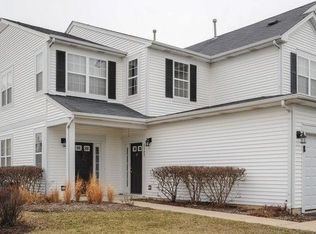 3123 Falling Waters Ln, Lindenhurst, IL 60046