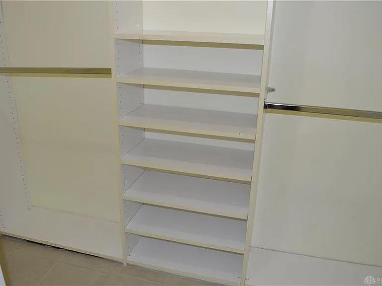 1280 Kentshire Dr — Photo 18