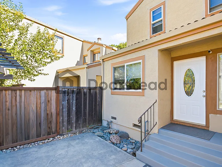 2768 Gamble Ct — Photo 49