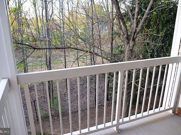5th image of 12820 Fair Briar Ln