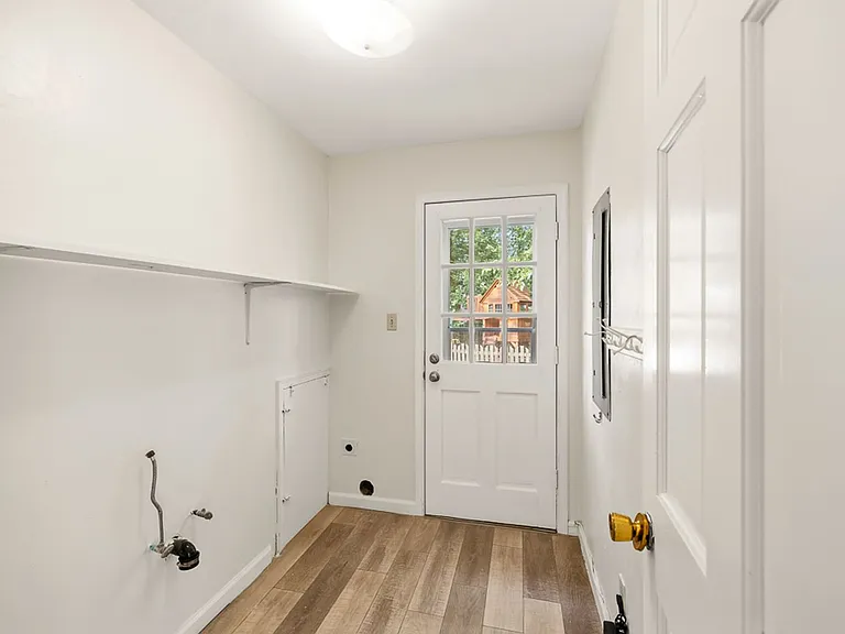 512 Bonsack Ct — Photo 44