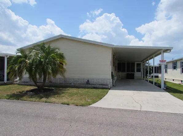2633 Lake Haven Dr, New Port Richey, FL 34655