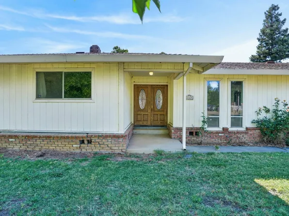8465 Dillard Rd, Wilton, CA 95693