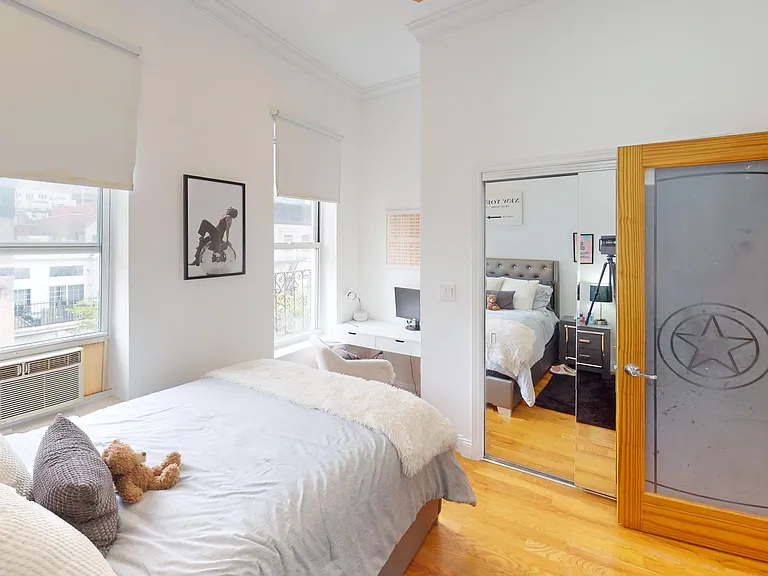 221 E 83rd St #5E — Photo 21
