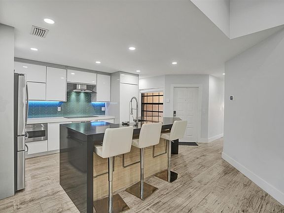 3rd image of 73 Centennial Court #73