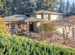 21922 SE 255th Pl, Maple Valley, WA 98038