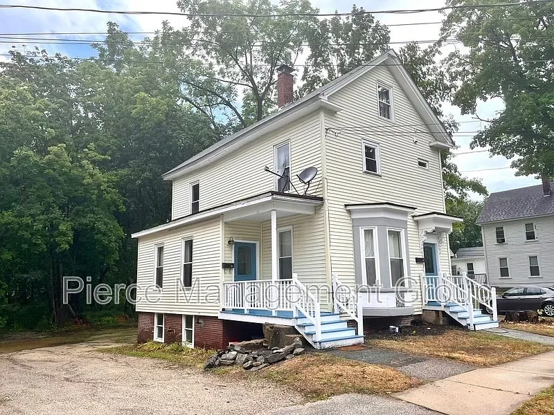 2 bed, 1.0 bath, 876 sqft, $2,150 — Photo 1