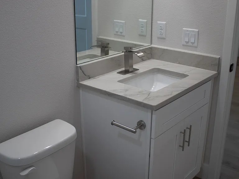 Peacock Crossing Apartments / Townhomes — Photo 10