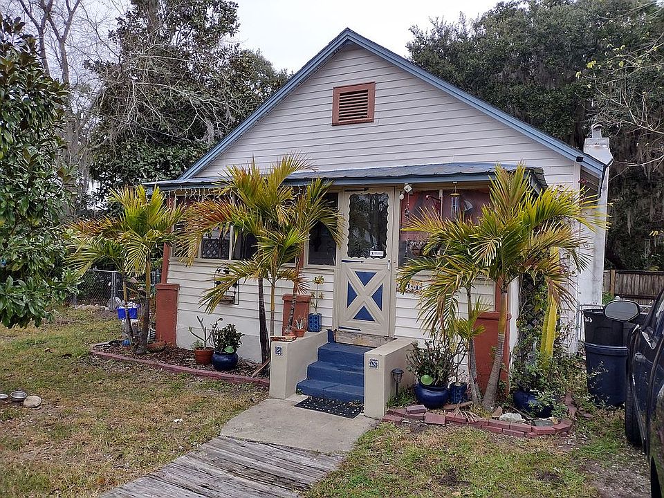 1st image of 211 S Myrtle Ave