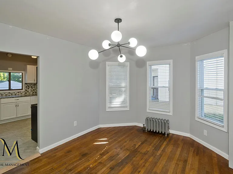 653 Belmont Ave — Photo 23