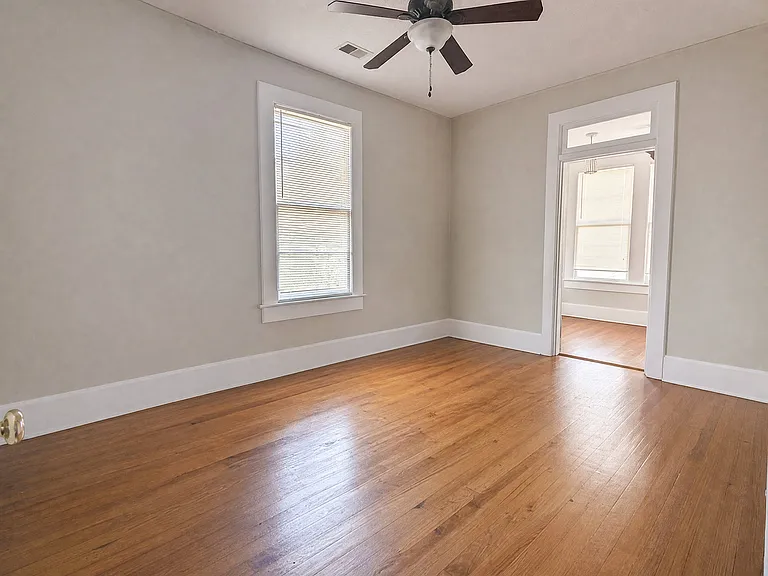 2115 Wallace St — Photo 13