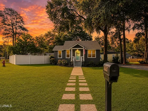 2724 Oaklawn Avenue, Beaufort, SC 29902