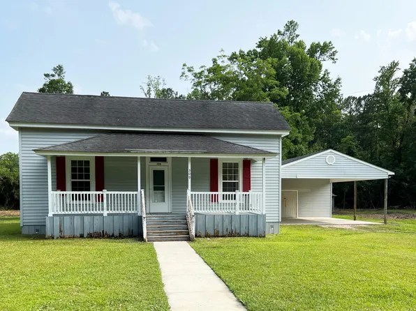 309 E Oak Street, Lake Waccamaw, NC 28450