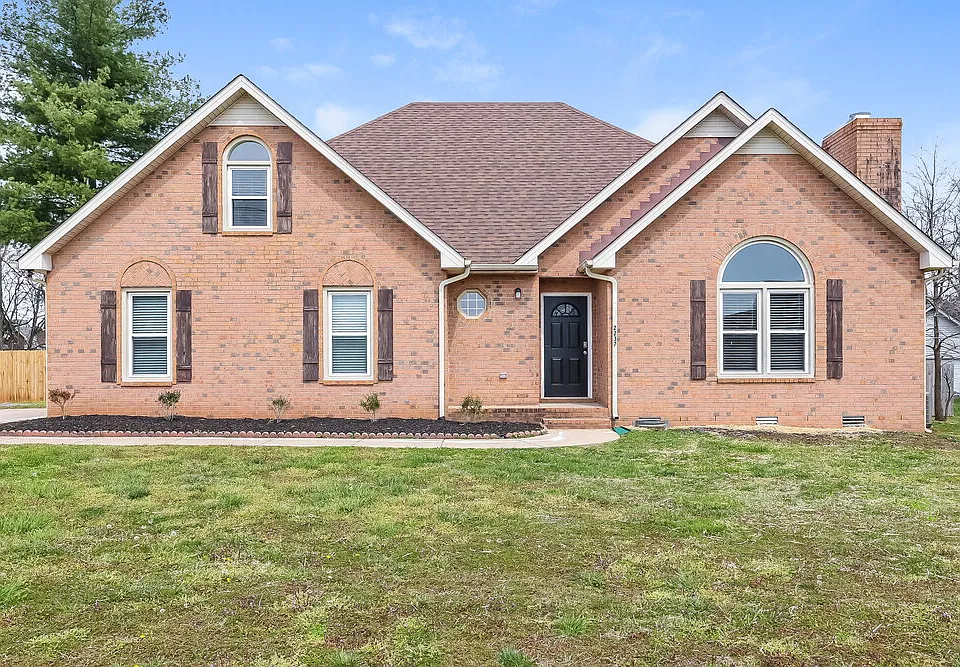 2237 Red Mile Rd