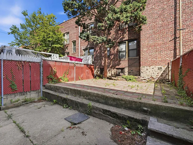 212 Avenue B #1 — Photo 23