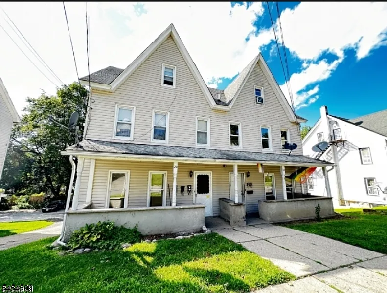 18 Sussex St #B