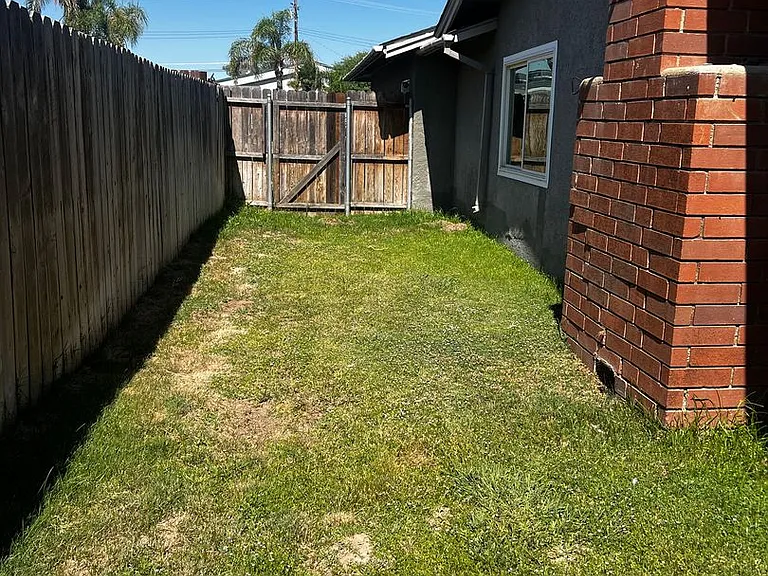 1065 Lassen Dr — Photo 31