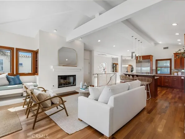 721 12th St, Manhattan Beach, CA 90266