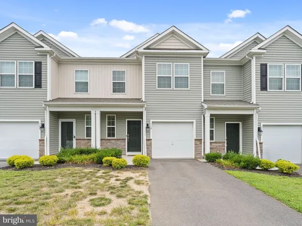 110 Sickler Ct, Sicklerville, NJ 08081
