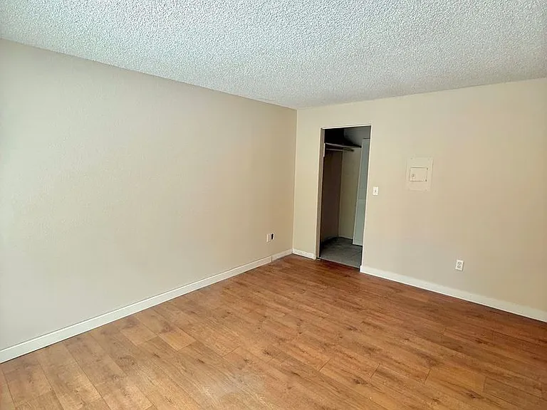 14600 SE 176th St #T7 — Photo 13