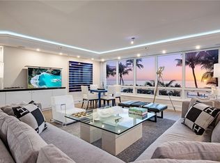 9235 Gulf Shore DR #TL2, Naples, FL