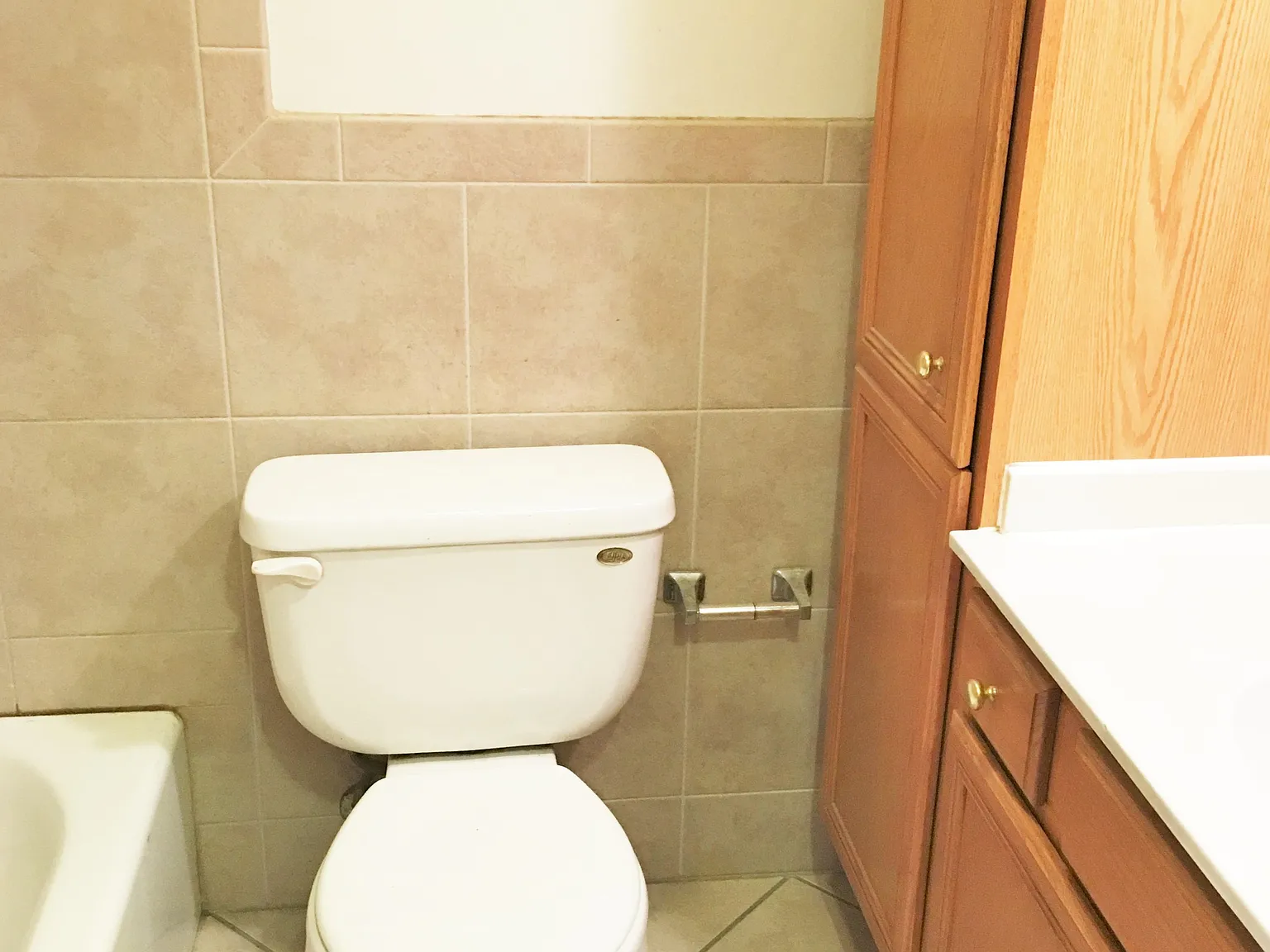 2 bed, 1100 sqft, $1,345 — Photo 4