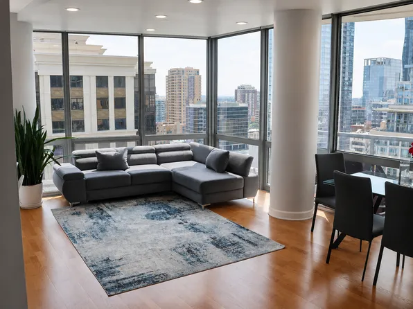 1235 S Prairie Ave APT 1805, Chicago, IL 60605